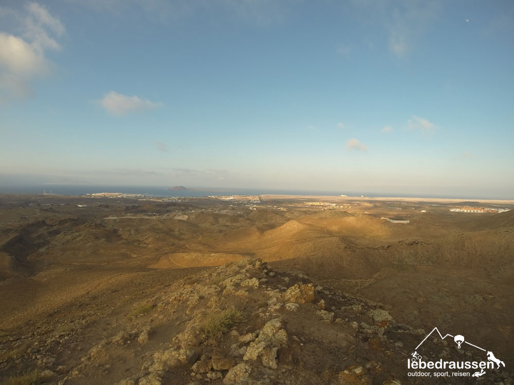 Ausblick vom Vulkan Bayuyo zum Strand