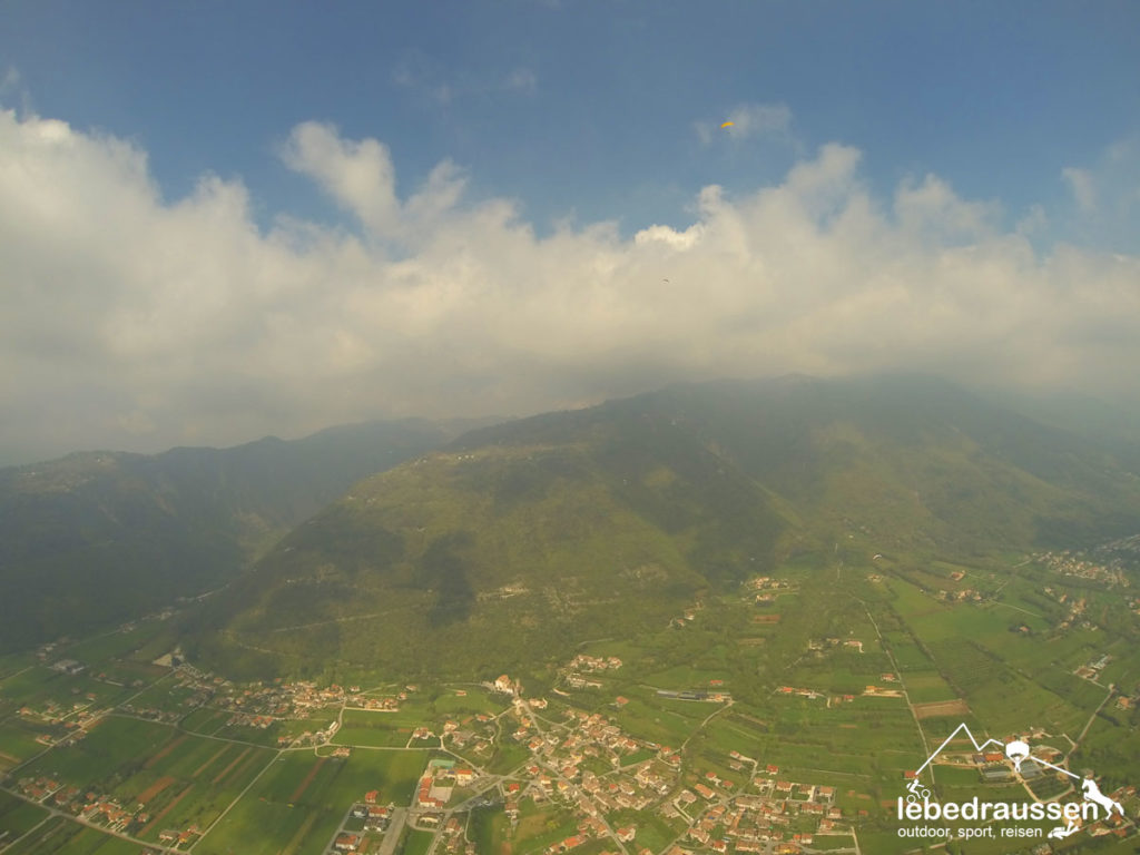 Paragliding in Bassano, Italien