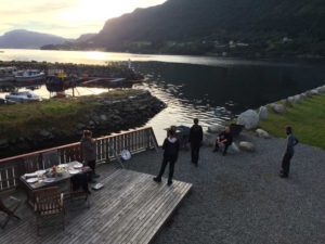 Warten auf den Grillfisch