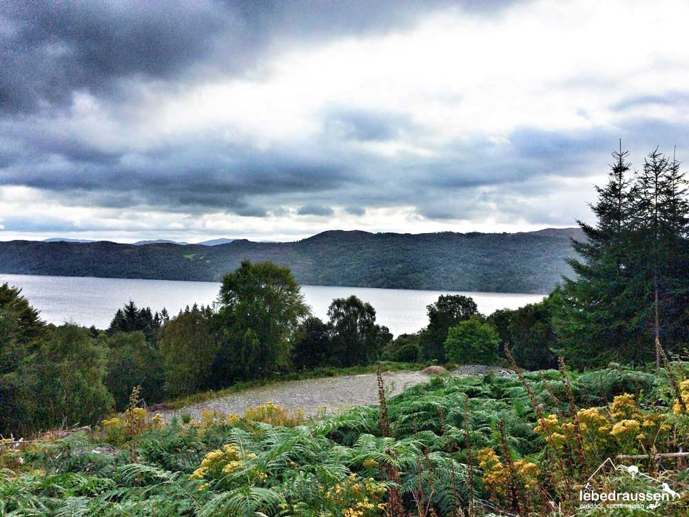 Loch-Ness-Biken-Schottland