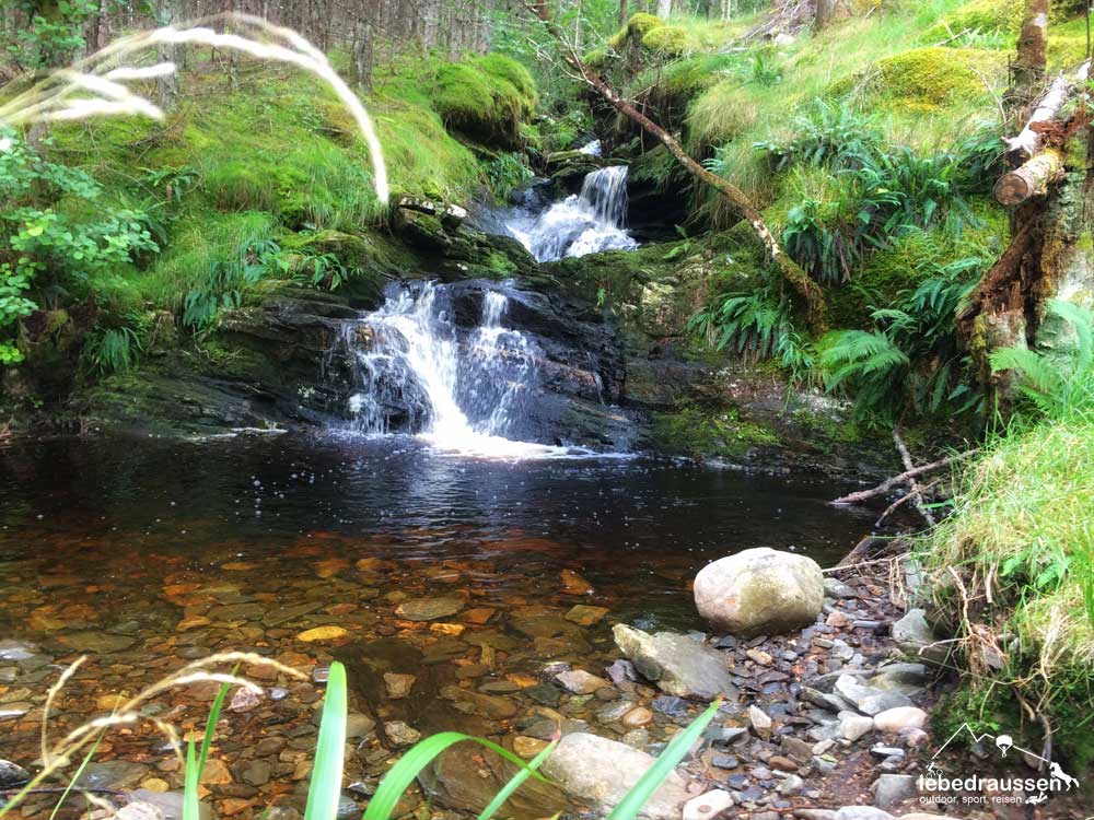 Wasserfall am Loch Ness