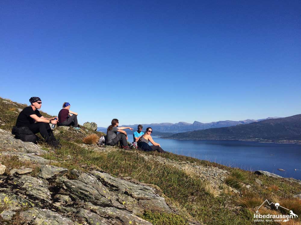 Auf dem Weg zum Ytrevågenfjell