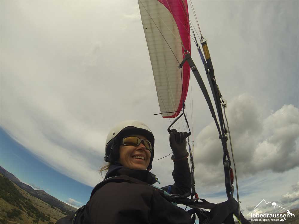 Bianca Gade Paragliding Selfie