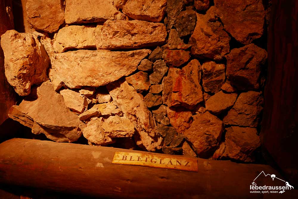 Bleiglanz im Kupferbergwerk Düppenweiler